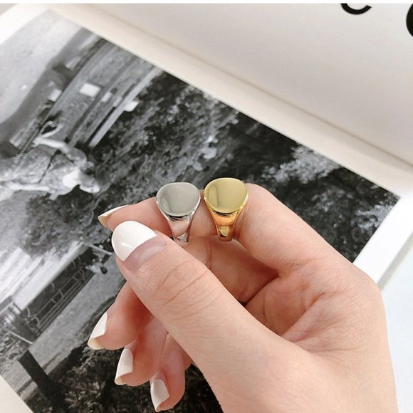 Minimalist 925 Sterling Silver Signet Ring Round Disc Ring (Gold) - Picture 3 of 9